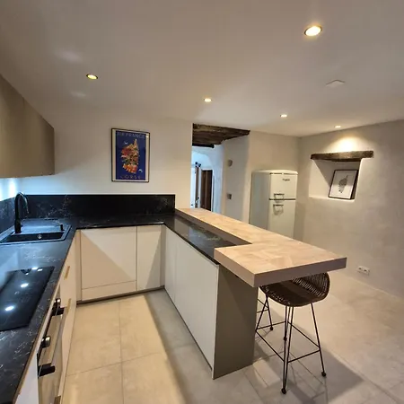 De Charme - Nebbiu Апартаменты